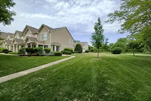 661 Lincoln Station Dr, Oswego, IL 60543 - Photo 17
