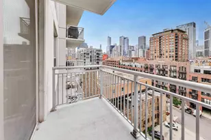 421 W Huron St, Chicago, IL 60654 - Photo 15