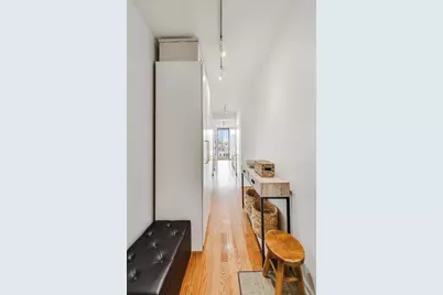 421 W Huron Street #1006, Chicago, IL 60654 - Photo 3