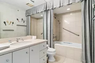 132 E Delaware Pl, Chicago, IL 60611 - Photo 31