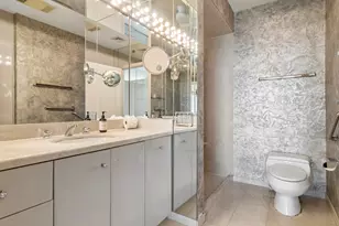 132 E Delaware Pl, Chicago, IL 60611 - Photo 25