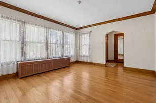 5543 W Berenice Ave, Chicago, IL 60641 - Photo 3