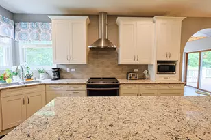 5686 Angouleme Ln, Hoffman Estates, IL 60192 - Photo 17