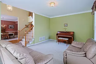5686 Angouleme Ln, Hoffman Estates, IL 60192 - Photo 9