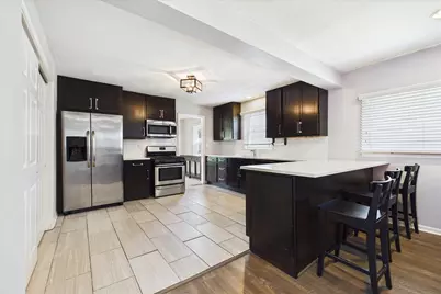 52 S Midland Avenue, Mundelein, IL 60060 - Photo 5