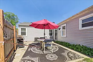 52 S Midland Ave, Mundelein, IL 60060 - Photo 17