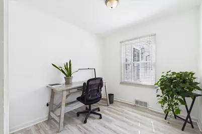 52 S Midland Avenue, Mundelein, IL 60060 - Photo 15