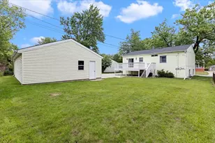 121 Seton Pl, Streamwood, IL 60107 - Photo 3