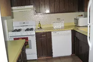 7032 O'Connell Dr, Chicago Ridge, IL 60415 - Photo 5
