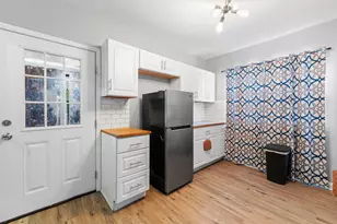 10150 S Wentworth Ave, Chicago, IL 60628 - Photo 5
