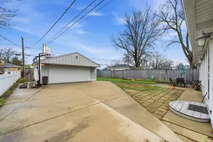 8346 N Octavia Ave, Niles, IL 60714 - Photo 19