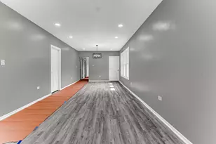 1205 E 93rd St, Chicago, IL 60619 - Photo 5