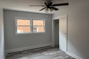 8011 S Komensky Ave, Chicago, IL 60652 - Photo 7