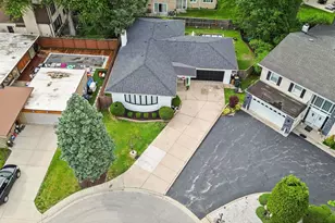 6913 N Concord Ln, Niles, IL 60714 - Photo 29