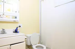 2455 N Ashland Ave, Chicago, IL 60614 - Photo 15