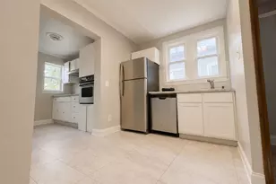 2481 E 74th St, Chicago, IL 60649 - Photo 5