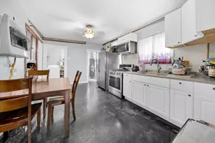3013 S Kolin Ave, Chicago, IL 60623 - Photo 15