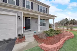 1329 McIntosh Dr, Mundelein, IL 60060 - Photo 3