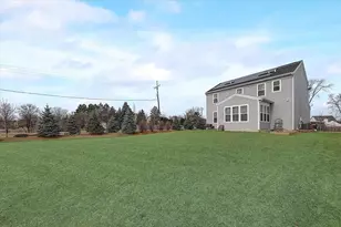 1329 McIntosh Dr, Mundelein, IL 60060 - Photo 25
