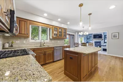 221 Breckenridge Drive, Aurora, IL 60504 - Photo 7