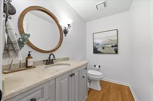 221 Breckenridge Dr, Aurora, IL 60504 - Photo 17