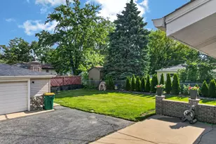 1104 Basin Dr, Lockport, IL 60441 - Photo 29