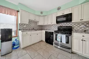 1104 Basin Dr, Lockport, IL 60441 - Photo 5