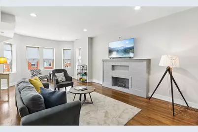 6835 S Clyde Avenue, Chicago, IL 60649 - Photo 3