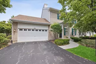621 Dunhill Ln, Carol Stream, IL 60188 - Photo 1