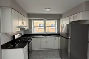 1407 Roosevelt Rd, Wheaton, IL 60187 - Photo 3