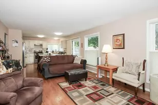 886 Farm Glen Ln, Carol Stream, IL 60188 - Photo 13