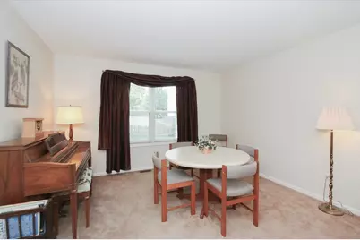 886 Farm Glen Lane, Carol Stream, IL 60188 - Photo 5