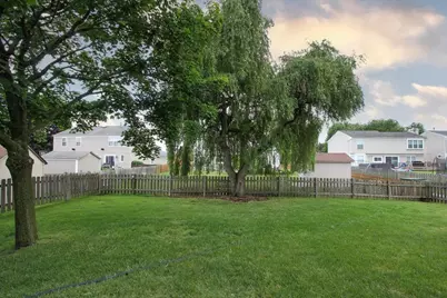 886 Farm Glen Lane, Carol Stream, IL 60188 - Photo 25