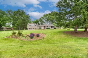 325 Canterbury Ln, Inverness, IL 60010 - Photo 7