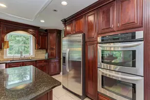 325 Canterbury Ln, Inverness, IL 60010 - Photo 23