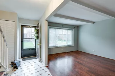 18W269 Kirkland Lane, Villa Park, IL 60181 - Photo 3