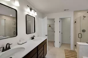 2220 Walnut Glen Blvd, Island Lake, IL 60042 - Photo 31