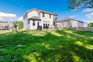 2220 Walnut Glen Blvd, Island Lake, IL 60042 - Photo 39
