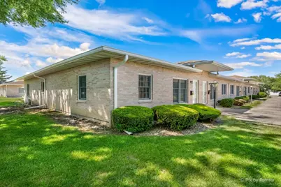 1084 Chovan Drive #1084, Joliet, IL 60435 - Photo 3