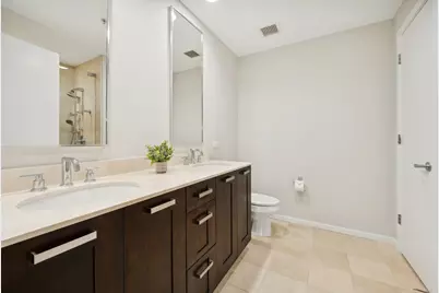 240 E Illinois Street #2505, Chicago, IL 60611 - Photo 17