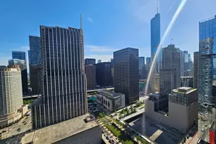 240 E Illinois St, Chicago, IL 60611 - Photo 7