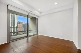 240 E Illinois St, Chicago, IL 60611 - Photo 15