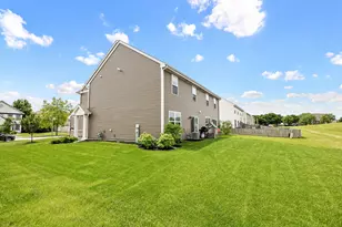 7621 Stonecrop Ln, Joliet, IL 60431 - Photo 29