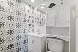 16 E Old Willow Rd, Prospect Heights, IL 60070 - Photo 9