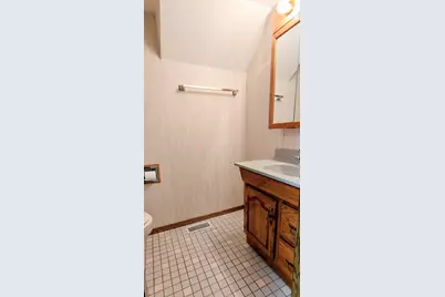 1070 Glouchester Harbor #1070, Schaumburg, IL 60193 - Photo 9