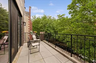 1731 W Roscoe St, Chicago, IL 60657 - Photo 7