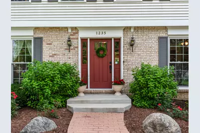 1235 Pin Oak Court, Wheaton, IL 60189 - Photo 3