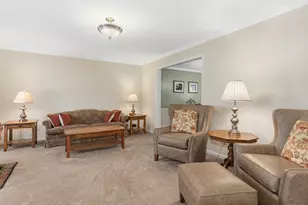1235 Pin Oak Ct, Wheaton, IL 60189 - Photo 7