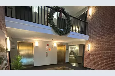 75 Kristin Circle #613, Schaumburg, IL 60195 - Photo 3