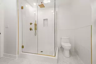 2766 Asbury Ave, Evanston, IL 60201 - Photo 13